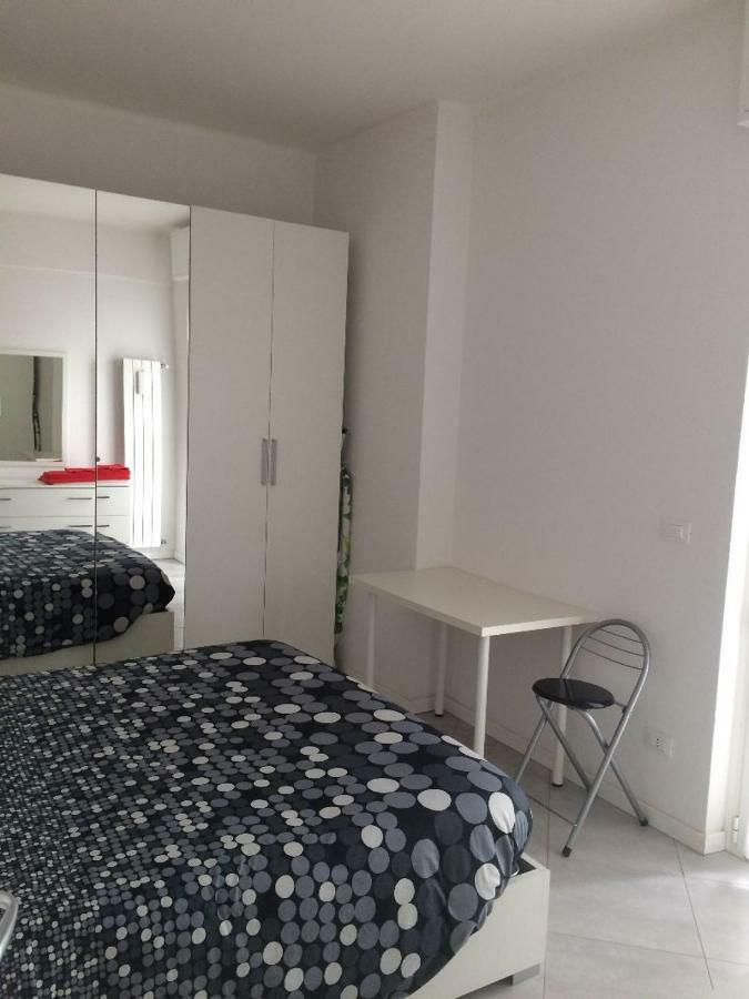 Appartamento Sul Porto Лоано Екстериор снимка