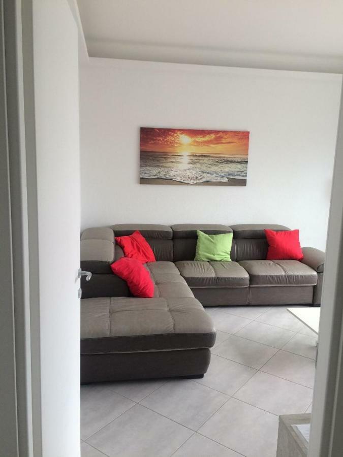 Appartamento Sul Porto Лоано Екстериор снимка