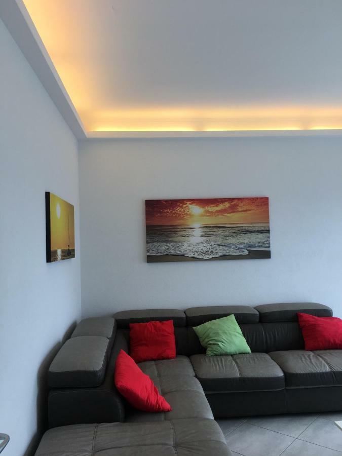 Appartamento Sul Porto Лоано Екстериор снимка