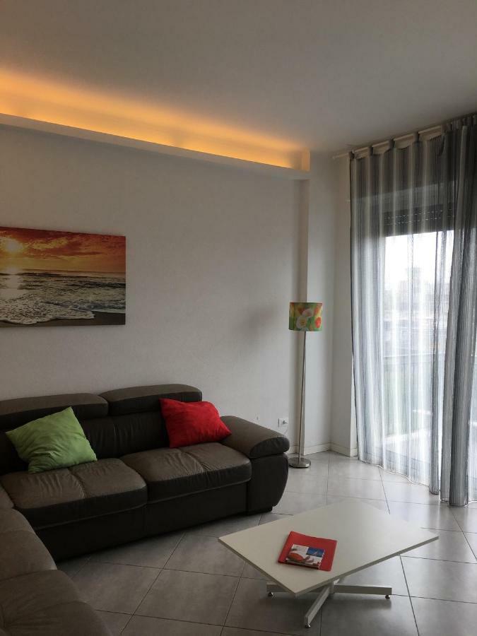 Appartamento Sul Porto Лоано Екстериор снимка
